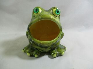 Vtg.  1974 Studio - Art Pottery Ceramic Green Drip Glazed Bug - Eyed Frog Planter