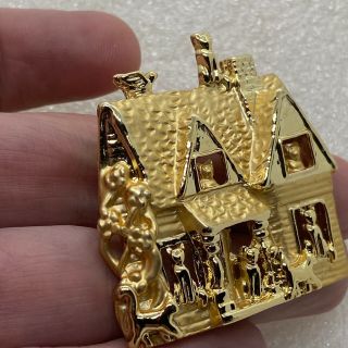 Signed AJC Vintage CAT Filled HOUSE BROOCH Pin Gold Tone Costume Jewelry 3
