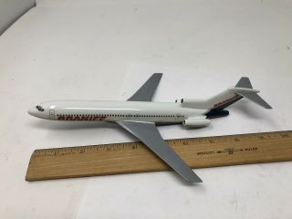 1/200 Air Jet Braniff Iii Boeing 727 - 200 Desktop Model Airplane