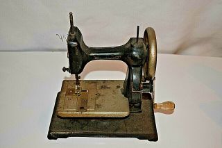 Antique Home Hand Crank Sewing Machine 1860
