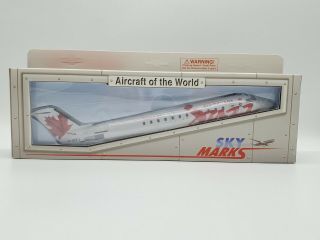 Skymarks 1:100 Air Canada Jazz Red Bombardier Crj - 200lr C - Gkej Item No.  Skr089