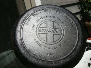 Antique Large Slant Logo Griswold Cast Iron Skillet Griddle 107/200 Heat Ring