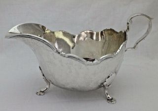 Vintage Solid Sterling Silver Gravy Or Sauce Boat On Three Feet Sheffield 1937
