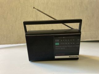 Vintage Panasonic Rf - 542 Am/fm Portable Hand Held Radio Battery Or A/c
