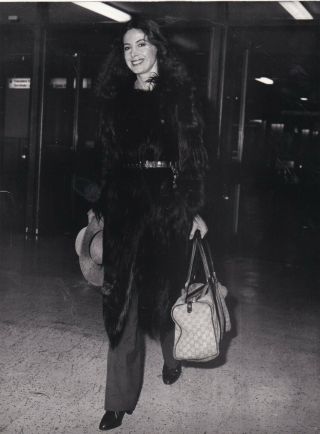 1979 Photo Actress Barbara Parkin Stylish Pose Orig Bbc Vintage Portrait R17