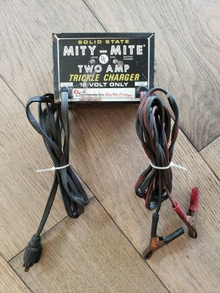 Vintage Schumacher Solid State Mity - Mite Two Amp Trickle Charger