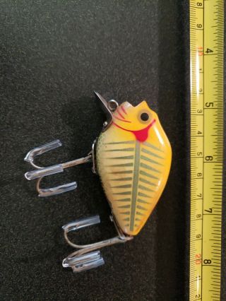 Vtg.  Heddon Punkinseed Fishing Lure 1940 Early 2 Piece Hardware Yellow Shore 3