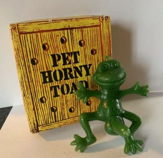 Vtg Naughty Gag Gift Dirty Joke Novelty Rubber Pet Horny Toad In A Box