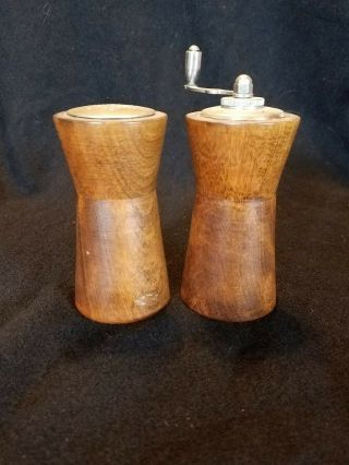 Vintage Wooden Salt Shaker And Pepper Mill Grinder Shaker Set Kitchen Gadget