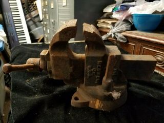 Vintage Chas Parker No 973 Swivel Bench Vise Needs Work Project Piece