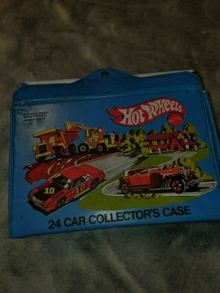 Vintage Hot Wheels 24 Car Collectors Case With Inserts