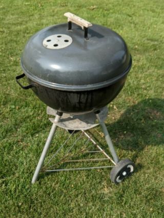 Vintage Weber 18.  5 " Charcoal Kettle Grill - Metal Bowl Handles -
