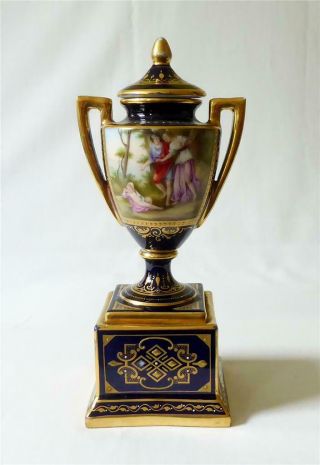 Very Fine Antique 19th Century Austrian Vienna Porcelain Lidded Vase /urn Signed
