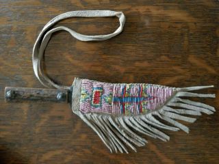1890s ANTIQUE NATIVE AMERICAN SIOUX INDIAN BEADED HIDE KNIFE SHEATH AND KNIFE 2