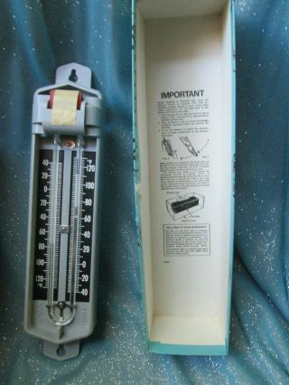 Vintage Taylor Maxium Minimum Self Registering Thermometer 5458