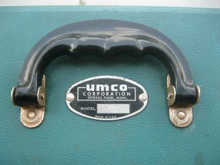 Vintage UMCO 131 U fishing lure and tackle box green 2