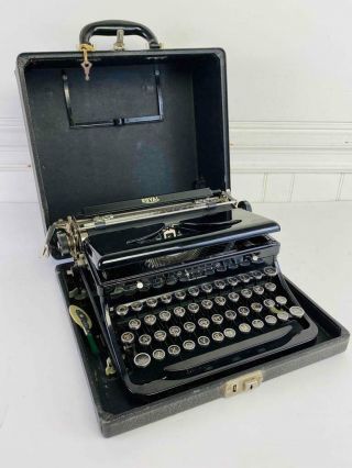 Antique Depression Royal Standard Portable Model O Typewriter Hartford Ct,  Case
