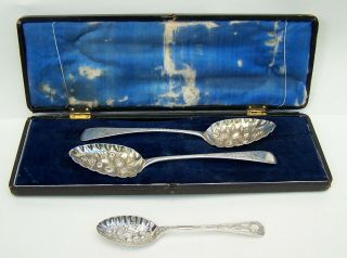 Cased Georgian George Iii Sterling Silver Berry Spoons London 1800