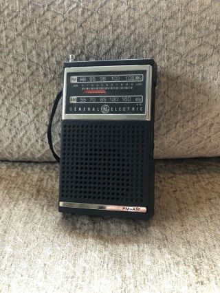 Vintage Ge General Electric Model 7 - 2500b Fm/am Transistor Radio