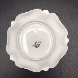 Vtg Set Of 5 Porcelain China Royal Vienna Dessert Bowls Floral w Gold Accents 3