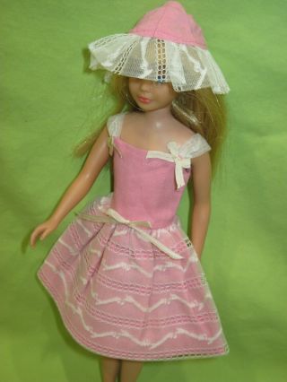 Barbie Vintage 1965 Skipper Fashion Pak Party Pink Dress 