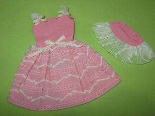 Barbie VINTAGE 1965 Skipper Fashion PAK Party Pink DRESS ' n Matching Lace HAT 2