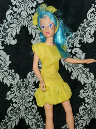 Vintage Jem And The Holograms Aja Doll Yellow Dress With Bow
