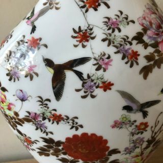 Lovely Antique Japanese Meiji Kutani Large Porcelain Vase Birds & Flowers 2