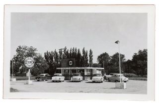 Rppc 1950’s A.  &w.  Root Beer Stand Five Vintage Automobiles At Unknown Location