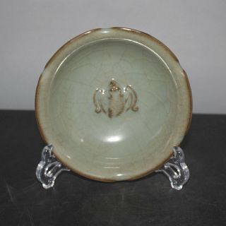 Chinese Old Longquan Kiln Celadon Crackle Glaze Carve Bat Pattern Porcelain Bowl