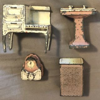 Vintage Tootsie Toy Metal Dollhouse Furniture Stove Hamper Scale Sink Tootsietoy