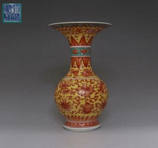 Fine Old Chinese Famille Rose Porcelain Flower Vase Qianlong Marked (681)