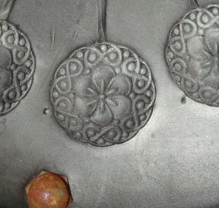 Vintage 9” Rubber Pewter Spin Casting Mold Round Floral Shield Earrings Pins ©eh