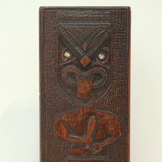 Antique C19th Hand Carved Wood Zealand Maori Box Figure Mere Club Haka c1890 2