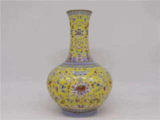 Collectable Chinese Yellow Famille Rose Porcelain Vase Qianlong Mark