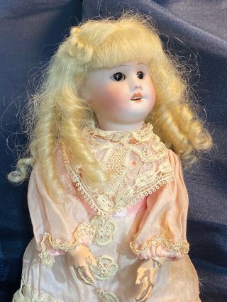 Small Antique FRENCH DOLL SFBJ Paris FULLY Jointed Body Bisque Head 9” 3