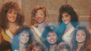 VINTAGE 1991 - 1992 GROUP PICTURE OF THE WASHINGTON REDSKINETTES 3