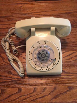 Vintage At&t Rotary Dial Desk Telephone Beige Phone
