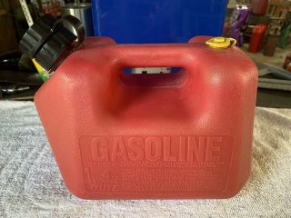 Vintage Blitz Gas Can W Spout Red Plastic 1 Gallon 4 Oz Vented Old Style