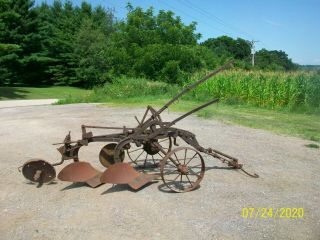 International Farmall Little Genius 2 Bottom Antique Tractor Plow deere oliver b 3