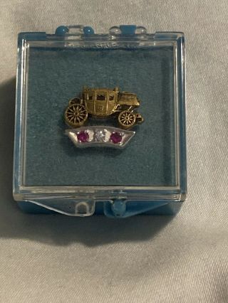 Employee Service Award Pin Badge: Fisher Body; 10K Solid Gold Buggy Emblem 20 Yr 2