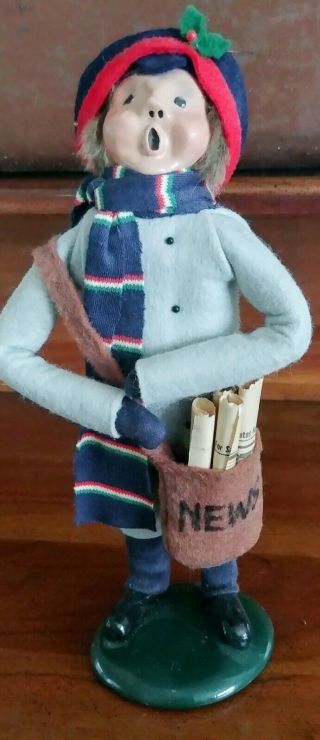 Byers Choice Caroler Newspaper Boy With Sack Of Newspapers,  Vtg 1989,  10 " Tall