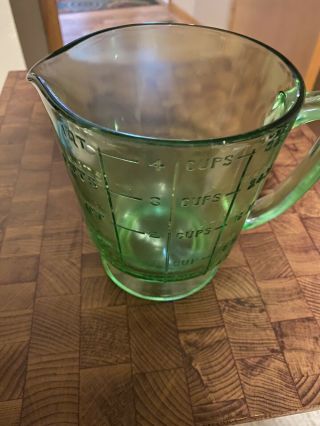 Vintage Green Glass Measuring Cup Pitcher 1 Qt - 4 Cups - 32 Oz W/pedestal Base