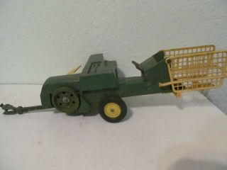 Vintage 1/16 Scale Ertl Co John Deere Hay Bailer Toy Tractor