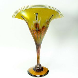 Vandermark Iridescent Pulled Feather Art Glass Vase Marked Quezal On Bottom