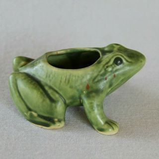 For your consideration is this Vintage Brush McCoy Pottery Green Frog Planter. 2