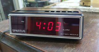 Vintage Spartus Digital Alarm Clock With Snooze Model 1108,  Great