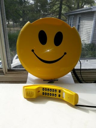 LARGE Vintage Yellow SMILEY Face Old School PHONE Push Button 2
