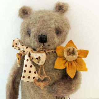 VTG Handmade Felted Wool Gardening Bear Figure Animal Sculpture Felted Animals 2