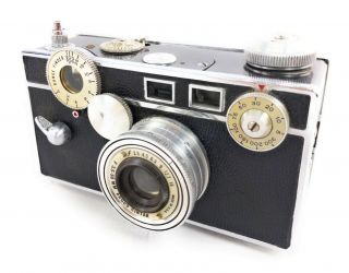 Vintage Photography Argus C3 35mm Camera With F/3.  5 50mm Cintar Lens